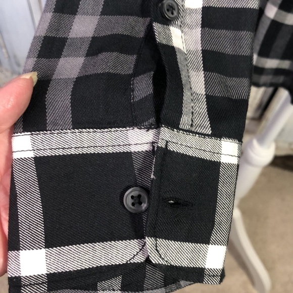 Woolrich Black and White Plaid Long Sleeve Button Down Size Large - Picture 7 of 12